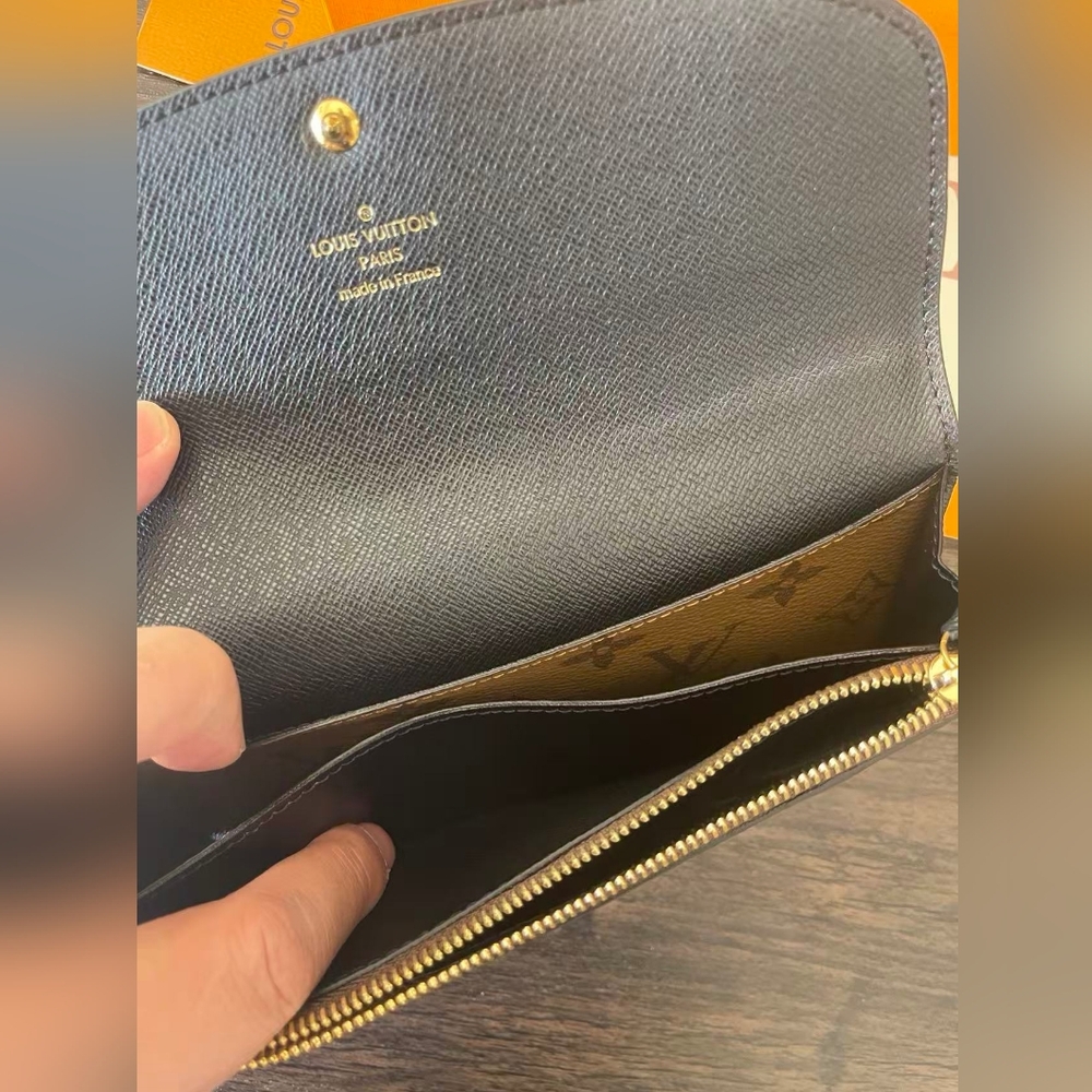 Louis Vuitton Emilie Wallet - Picture 11 of 11